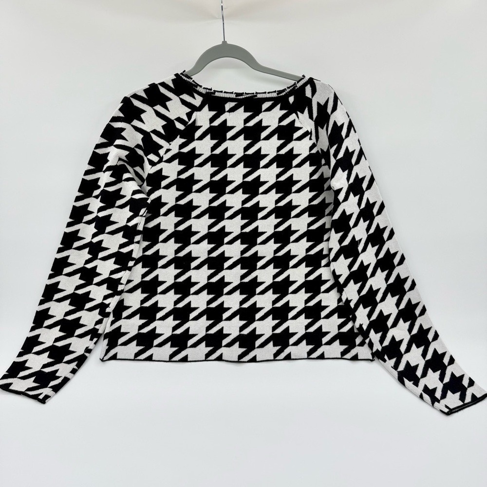 Six/Fifty Classic Houndstooth Black and White Women's Sweater - Picture 3 of 9